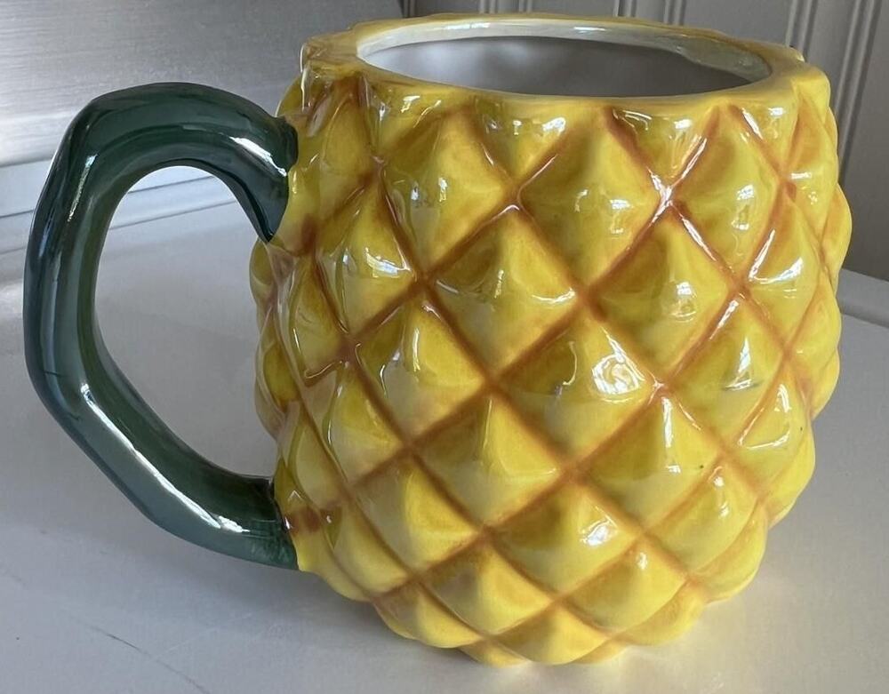 Pineapple Coffee Mug Cup Colorful Handpainted Ceramic Yellow Green Breakfast Tea